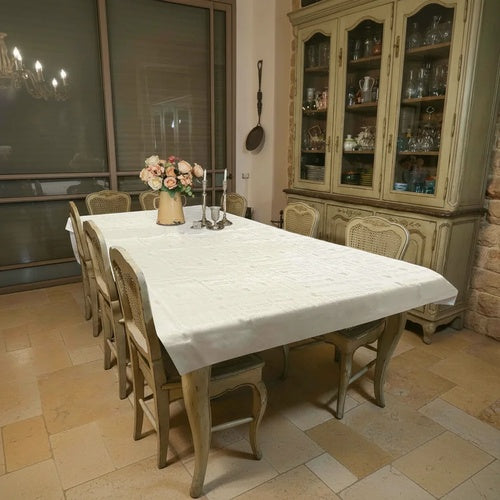 מפת שולחן מהודרת "שבת ויום טוב" 140×280 ס״מ בד לבן