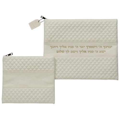 סט טלית תפילין דמוי עור לבן אותיות בולטות "ויברכך" זהב 36×29 ס״מ דמוי עור לבן