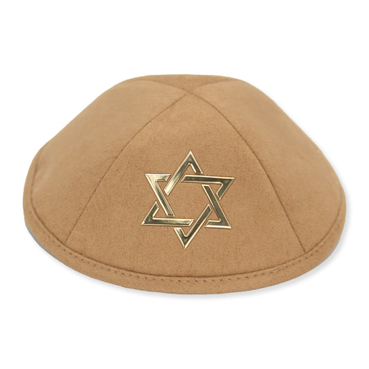 כיפה אולטרא סוויד חום 19 ס״מ ומקום לסיכה דמוי עור חום