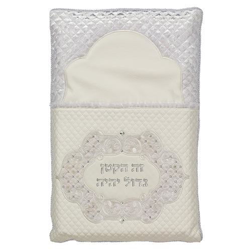 כרית מהודרת לברית דמוי עור עם אותיות בולטות 74×50 ס״מ דמוי עור