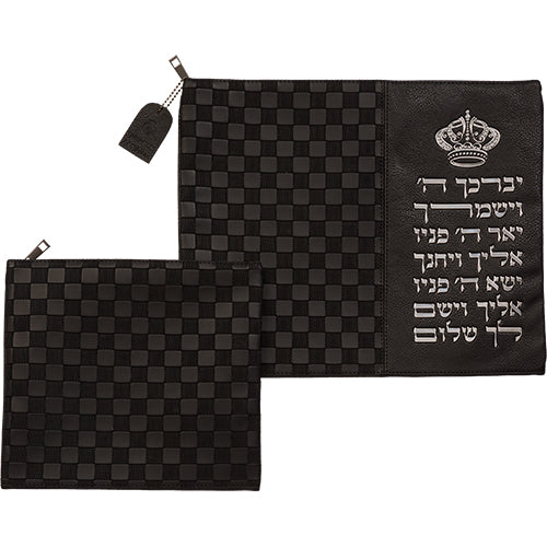 סט טלית תפילין דמוי עור אותיות בולטות "יברכך" כסף 31×38 ס״מ דמוי עור