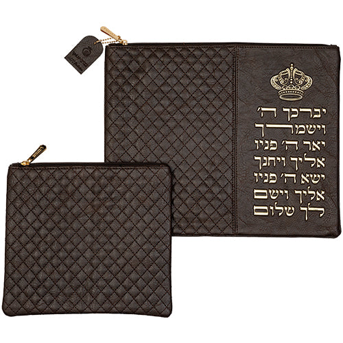 סט טלית תפילין דמוי עור חום כהה אותיות בולטות "יברכך" 29×36 ס״מ דמוי עור שחור