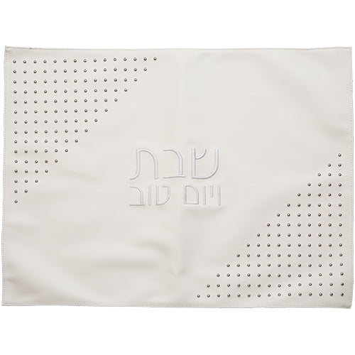 כיסוי חלה דמוי עור ניטים כסף 61×45 ס״מ דמוי עור