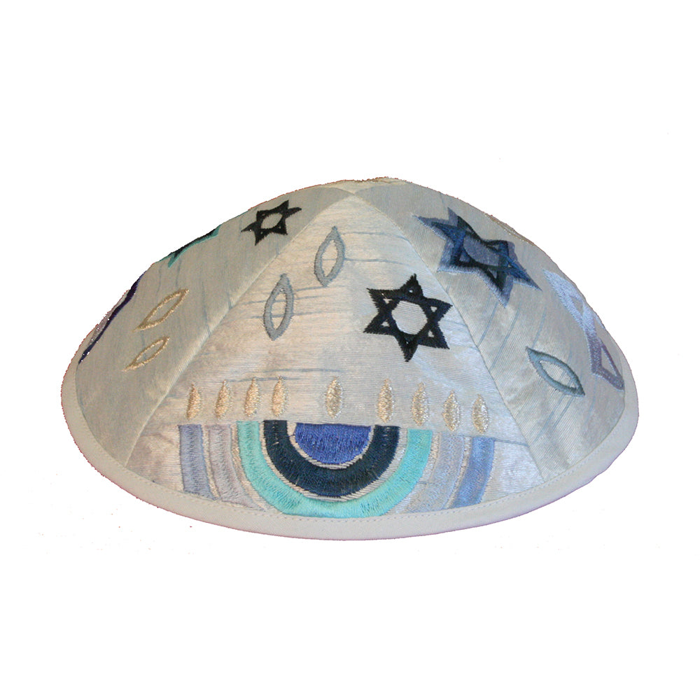 כיפה רקמה - מנורה כחול