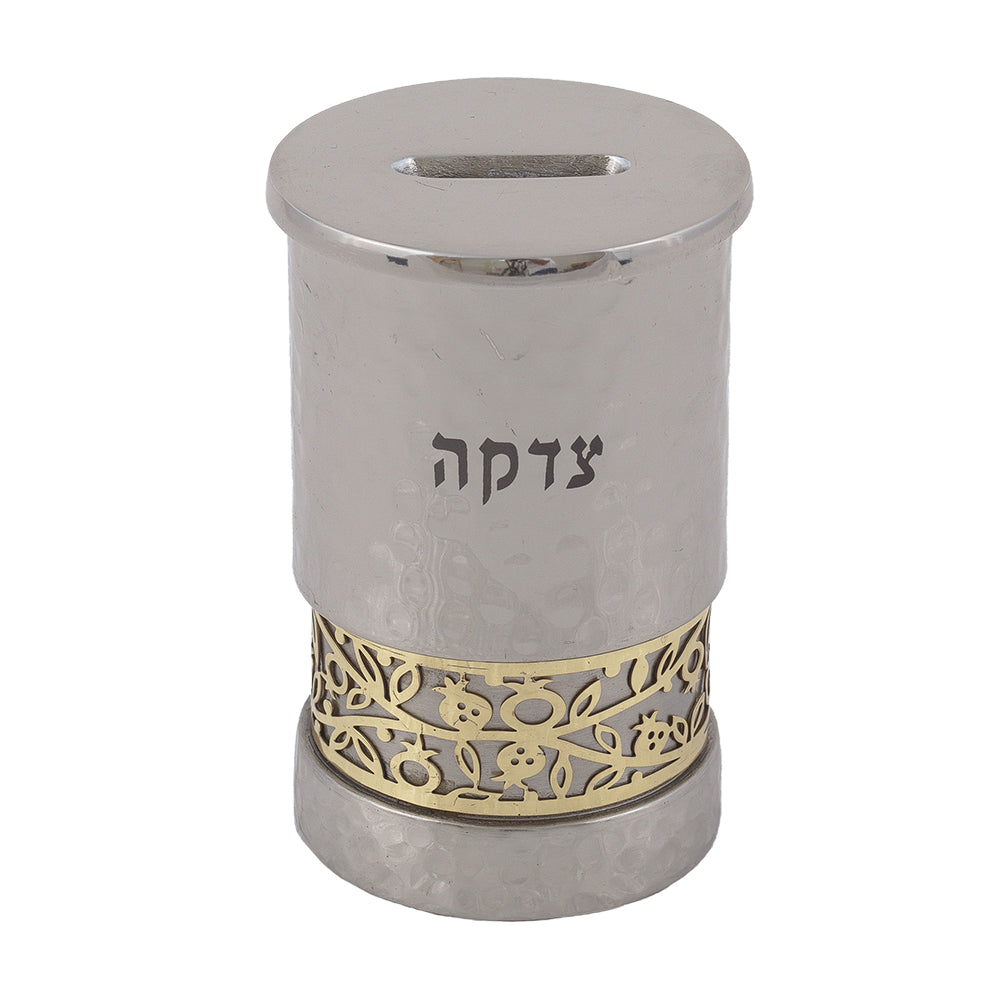 קופת צדקה + עיטור - עבודת פטיש